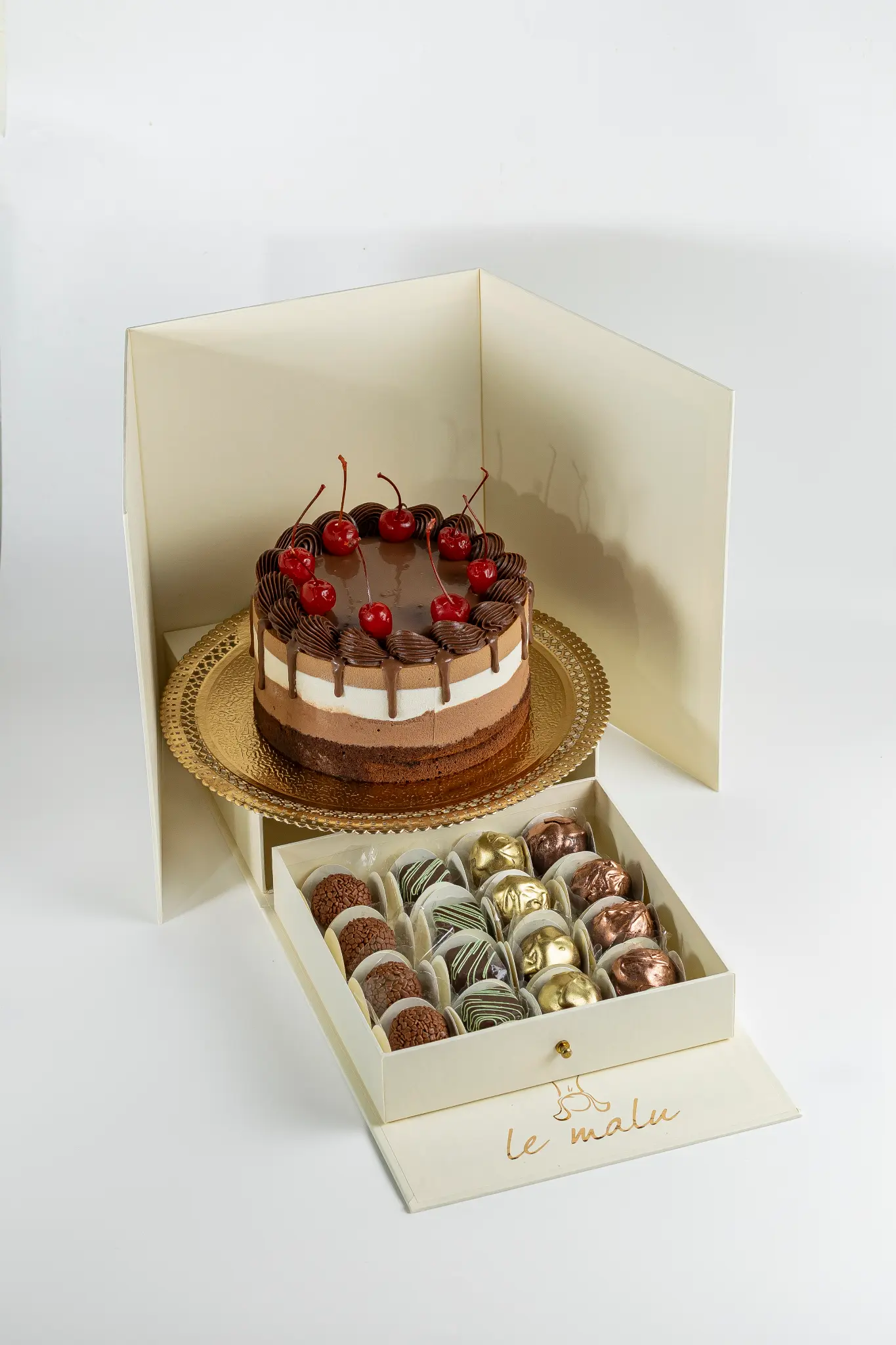 Kit Trilogia de Mousse P + 16 Doces